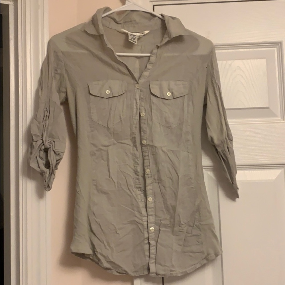 Worn once! Max Studio light gray button up. Size S